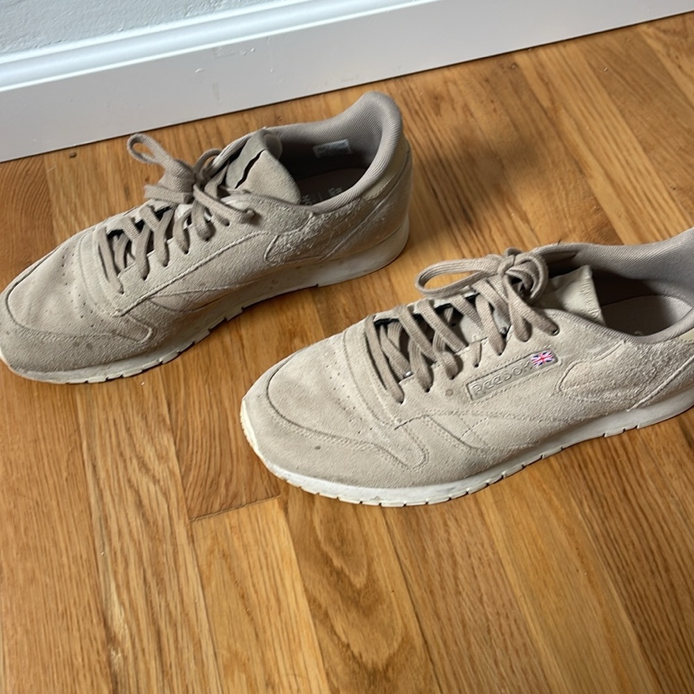 Men’s suede Reeboks - Picture 5 of 6